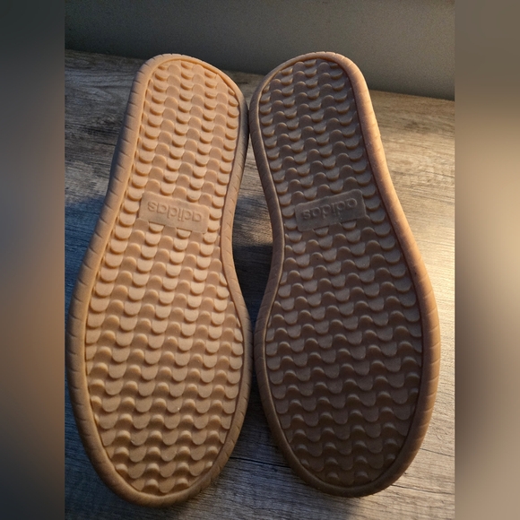 Adidas Barreda Beige and Brown Sneakers - Picture 6 of 6